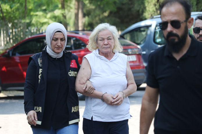 Aısylu Akhmetshina, Tutuklandı