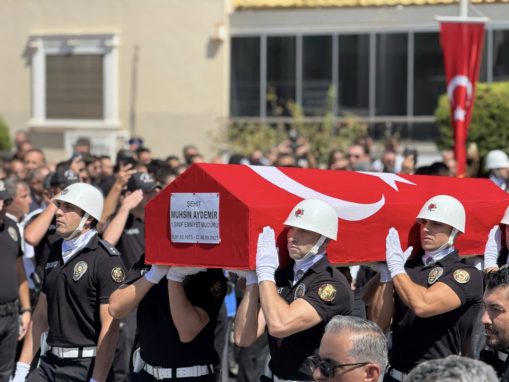 Cenaze Töreni̇ (2)