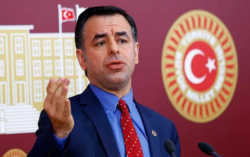 Barış Yarkadaş TGRT'den ayrıldı...