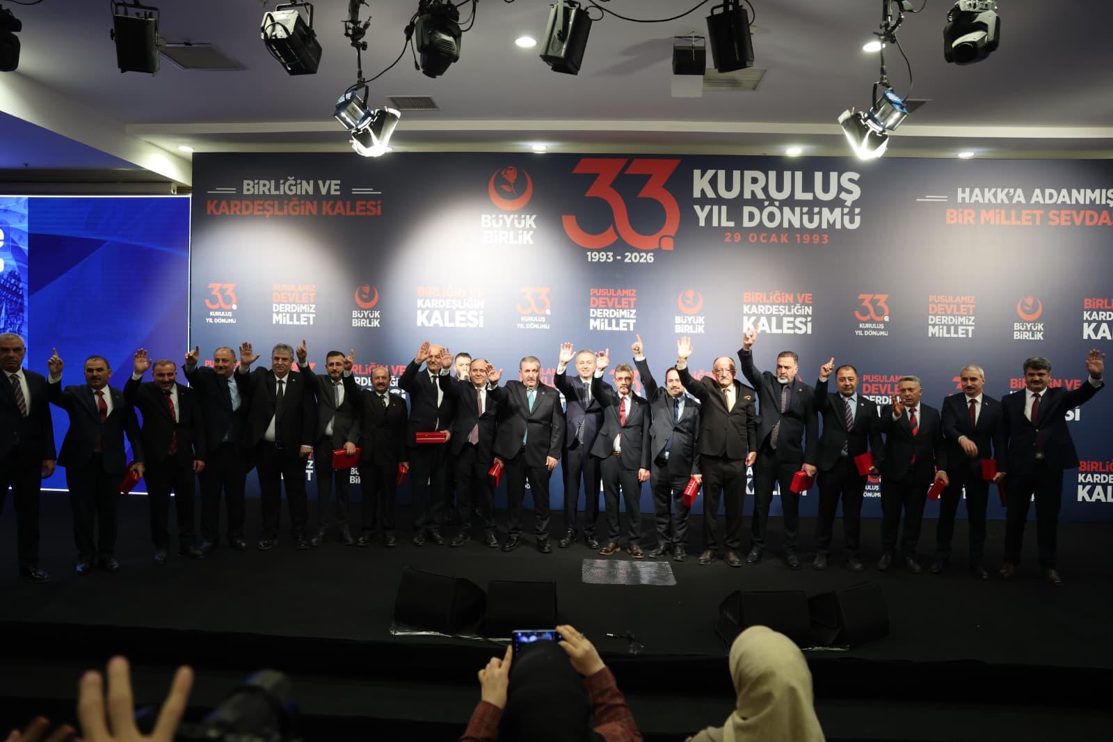 Bbp’nin 33. Yılında “Hizmet Başarı Ödülü” Alaattin Çakır’a Verildi