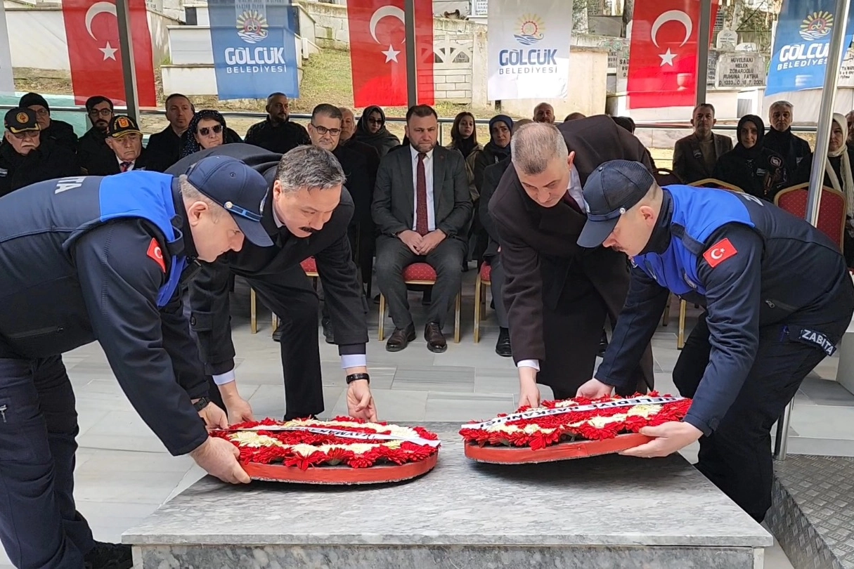 Üsküdar Vapuru faciası şehitleri Gölcük'te unutulmadı