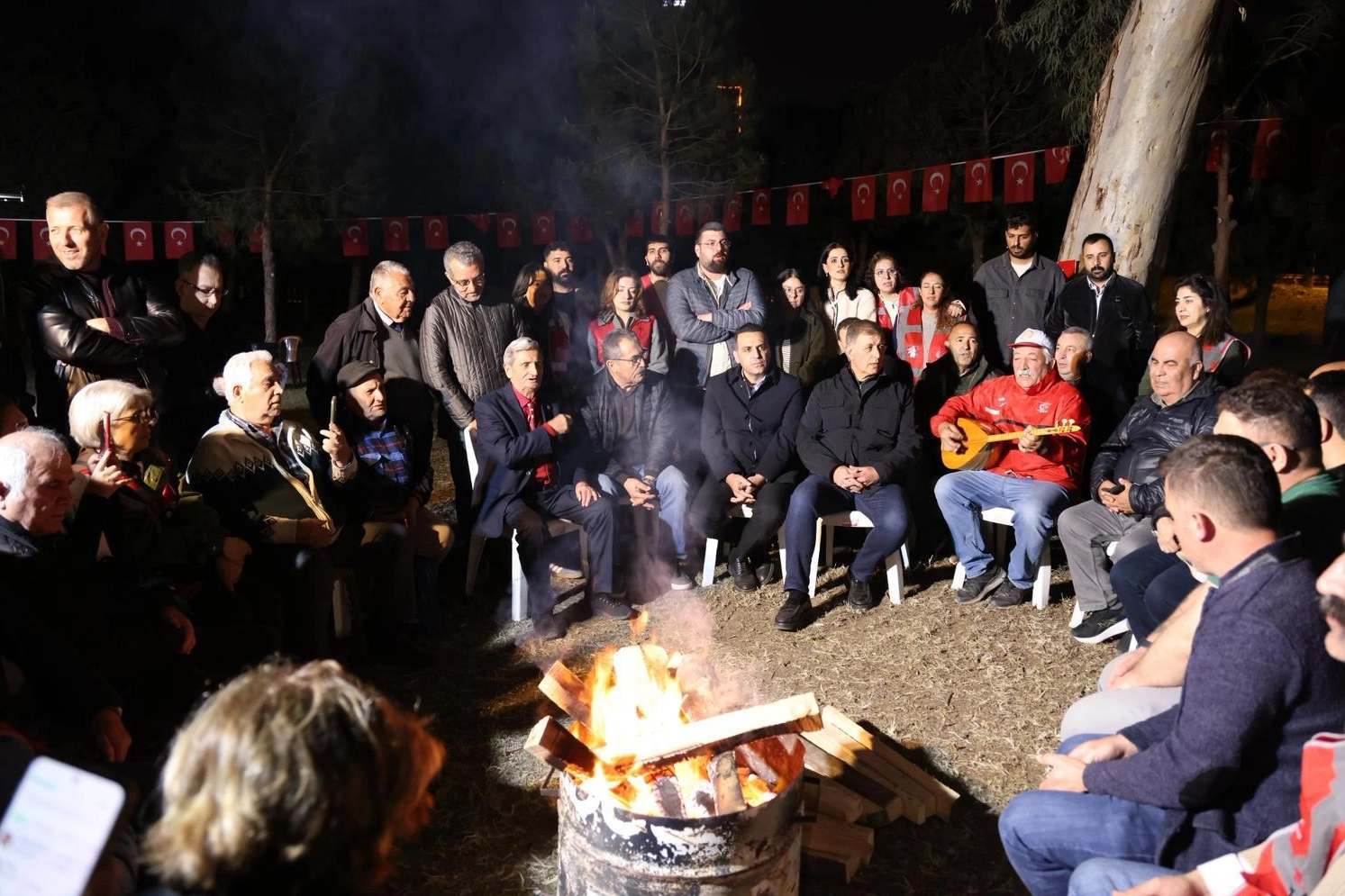 İzmir'de 'Meslek Fabrikası' nöbeti sürüyor