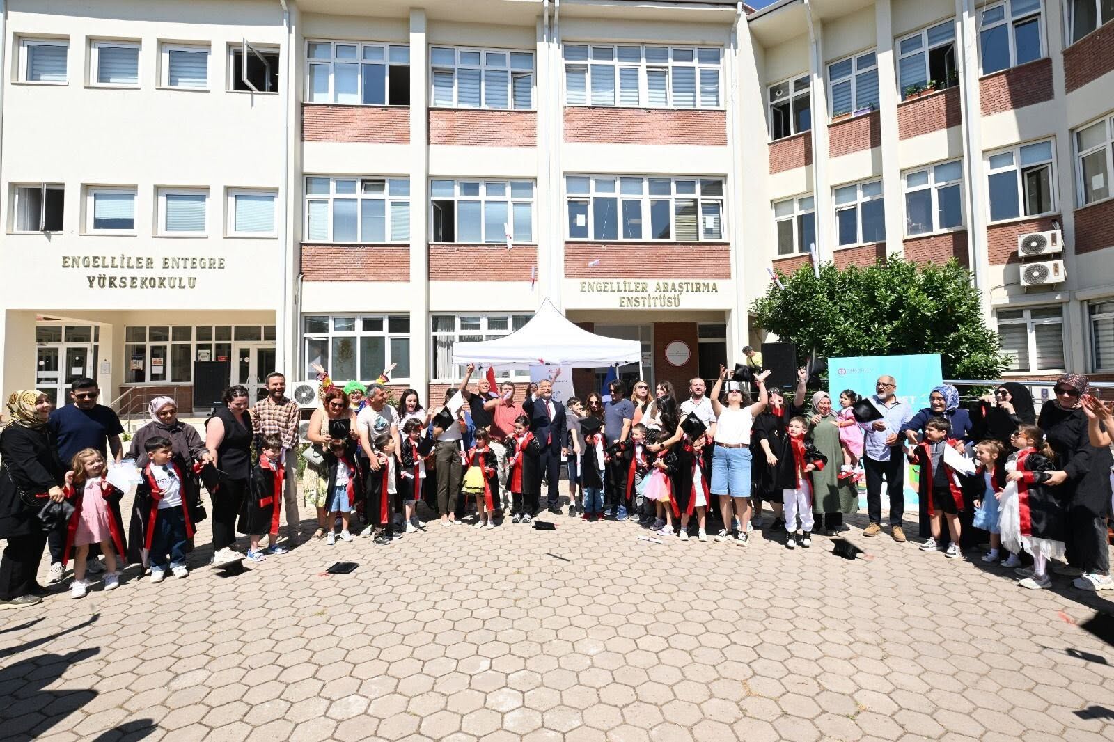 Anadolu Üniversitesi