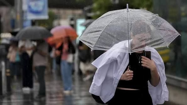 Meteoroloji'den kuvvetli yağış ve fırtına uyarısı! Antalya ve Muğla'ya dikkat
