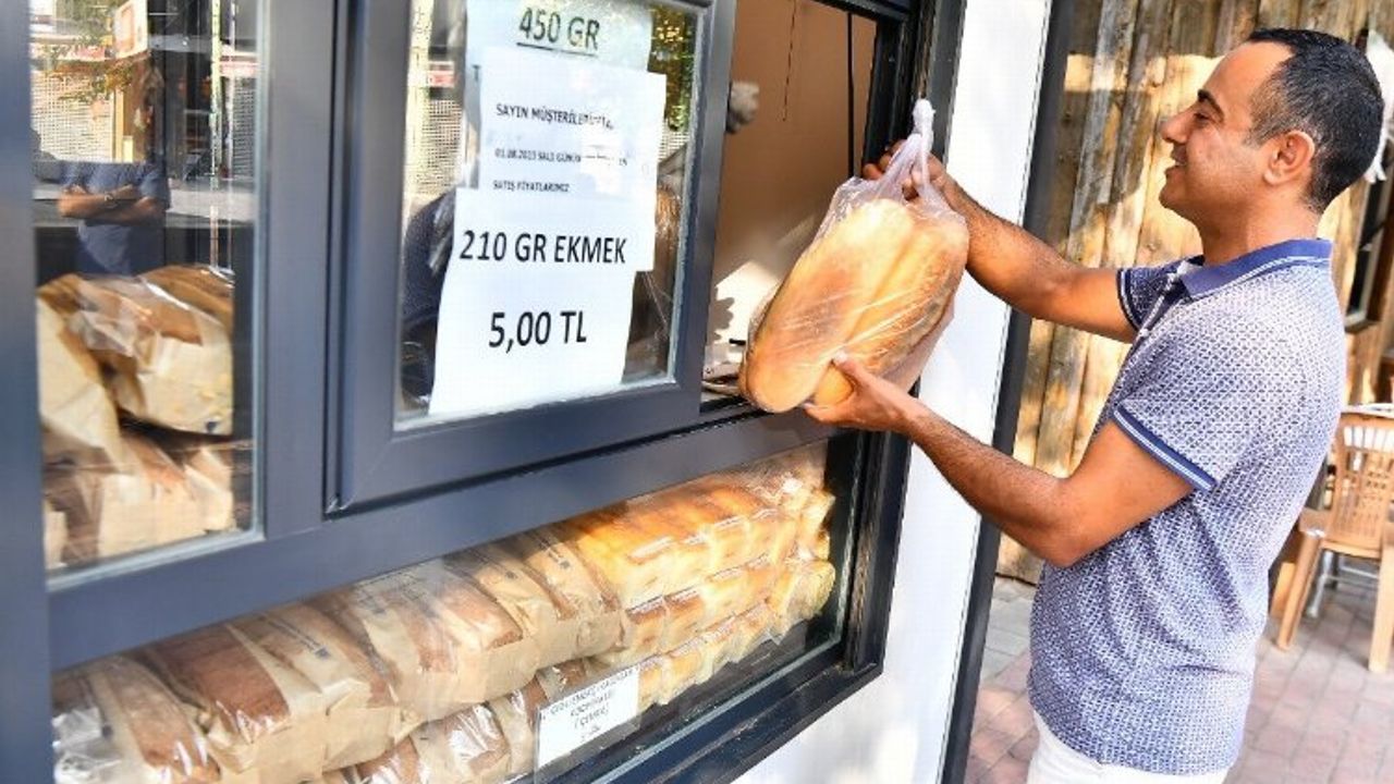 İzmir'de halk ekmek 5 lira oldu