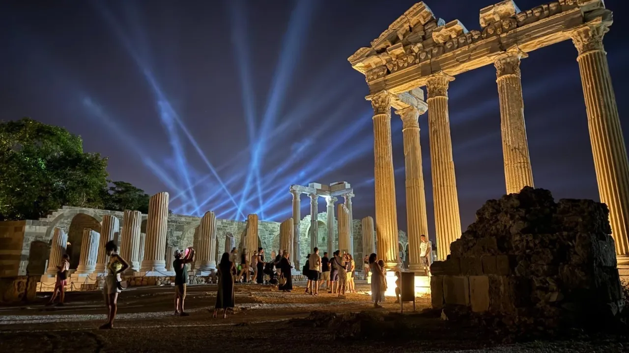 Gece müzeciliğinde yeni sezon... 20 müze ve ören yeri gece ziyarete açıldı