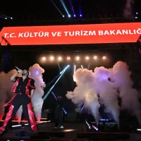 MAGAZİN