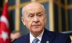 Bahçeli: Kafa, Kenan Evren kafası!