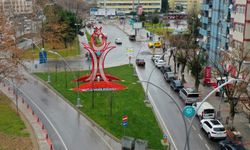 Kocaeli'de İzmit Atatürk Bulvarında üst yapı tamam