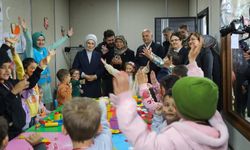 Emine Erdoğan'dan Gaziantep'te depremzedelere ziyaret