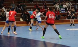 U17 Milli Kızlar'dan hentbolda çifte galibiyet