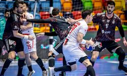Beşiktaş Yurtbay Seramik finalde Beykoz'la eşleşti