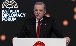 Cumhurbaşkanı Erdoğan'dan Diplomasi Forumu'nda ikili görüşmeler