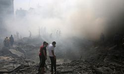 İsrail'in 191 gündür saldırılarını sürdürdüğü Gazze'de can kaybı 33 bin 729'a yükseldi