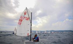 Çeşme 'de TYF Kamil Yıldırım Optimist Trofesi Yelken Yarışları başladı