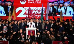 Ümit Özdağ, Zafer Partisi'nin 2. Olağan Büyük Kongresi'nde Genel Başkanlığa yeniden seçildi