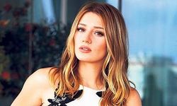 Gizem Karaca'dan   karnı burnunda poz