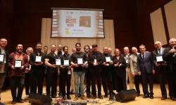 İzmir'de 'Bilgisayarla Beste Yarışması' finali yapıldı