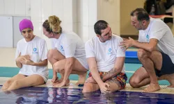 İzmir'de suyun iyileştirici gücüyle engeller aşılıyor