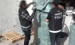Esenyurt'ta kargoya gizlenmiş 28 kiloluk uyuşturucu ele geçirildi