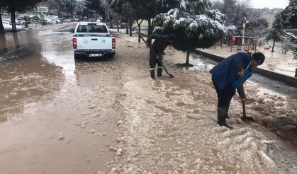 Manisa'da buz tutan mazgallara anında müdahale