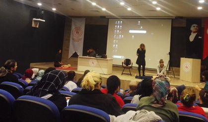 Antalya'da kız yurdunda ilk yardım eğitimi