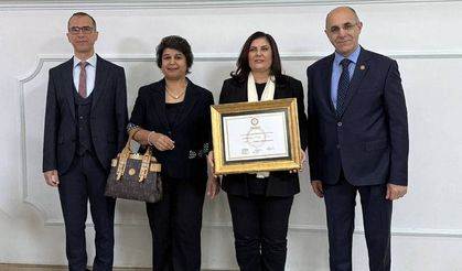 Özlem Çerçioğlu’na mazbatası, adliyenin yemekhanesinde verildi