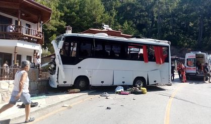Muğla'da tur otobüsünün freni boşaldı