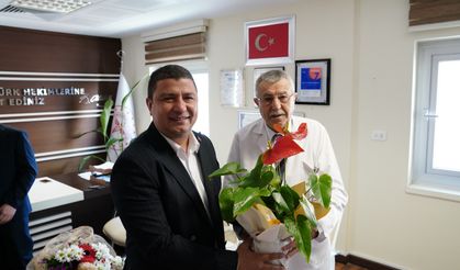 Başkan Okuroğlu, sağlık çalışanlarını ziyaret etti