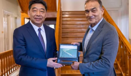 İzmir ile Çin deniz ticaret köprüsü kuruluyor