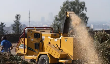 İzmir'de yeşil atıklar kompost gübreye dönüşüyor