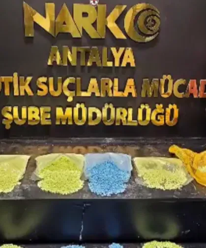 Antalya'da 15 bin ecstasy ele geçirildi