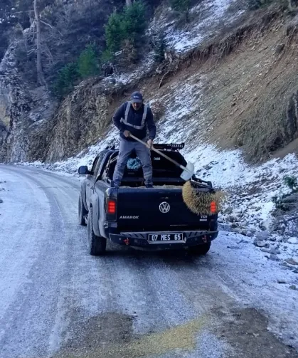 Alanya yollarında kış mesaisi sürüyor