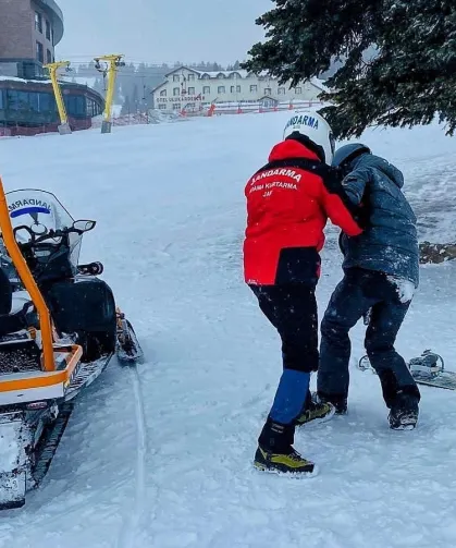 Uludağ'da JAK 9 günlük tatilde 141 olaya müdahale etti