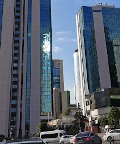 İstanbul'da İsrail Konsolosluğu önünde çatışma!