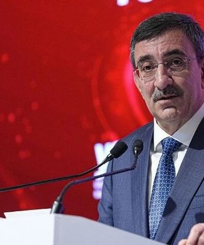 Cevdet Yılmaz: Türkiye ekonomisi küresel risklere rağmen dayanıklılığını koruyor