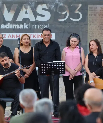 35 can İzmir Karabağlar'da anıldı