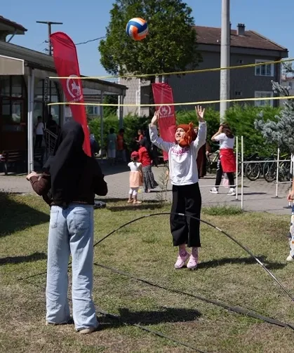 Düzce'de 'Hareket Camide' projesinde Kur'an kursu öğrencileri sporla buluştu