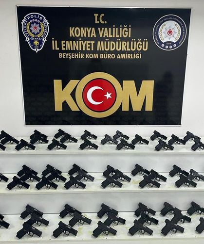 Konya'da Silah Kaçakçılığı: 70 Tabanca Ele Geçirildi