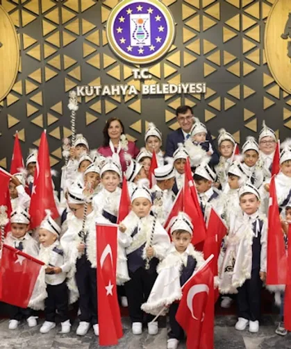 Kütahya'da 48 çocuk için geleneksel sünnet şöleni