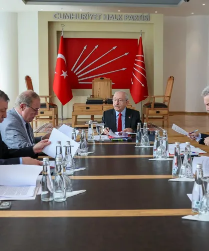 CHP Ekonomi Masası borsa gündemiyle acil toplandı
