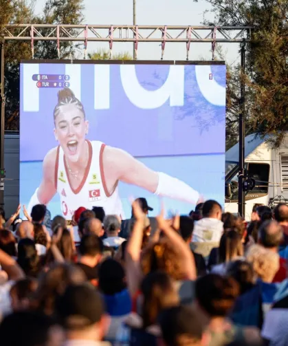 İzmir'de Filenin Sultanları coşkusu