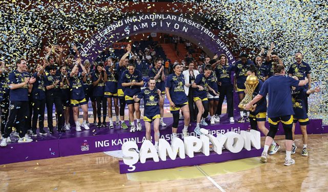 Fenerbahçe Alagöz Holding Şampiyon oldu