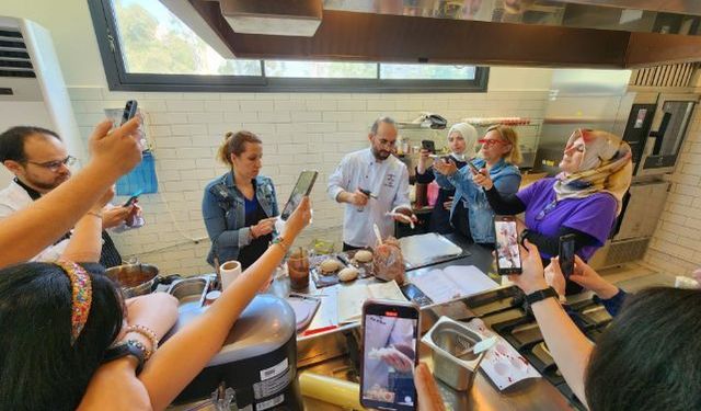 Karşıyaka'da pasta eğitimine yoğun ilgi