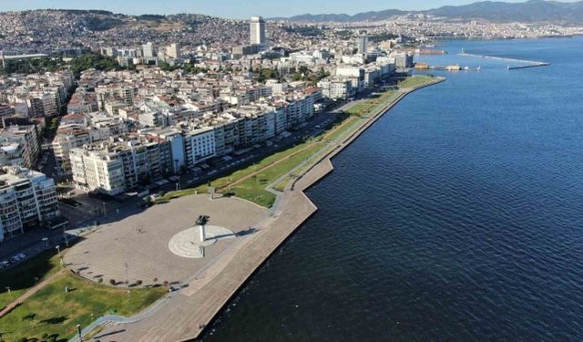 İzmir  bayramda bomboş kaldı