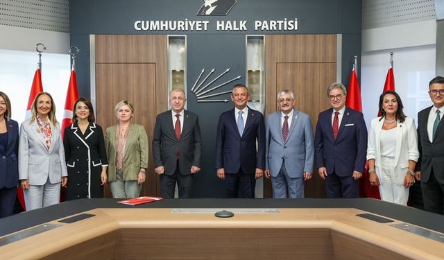 CHP Genel Başkanı Özgür Özel, Zafer Partisi Genel Başkanı Ümit Özdağ ile bir araya geldi