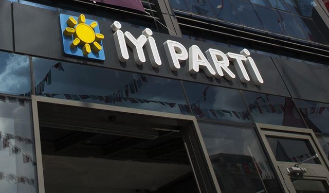 İYİ Parti'de istifaların ardı arkası kesilmiyor