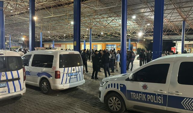 İzmir'de polis ekibine saldırıda  13 şüpheli yakalandı