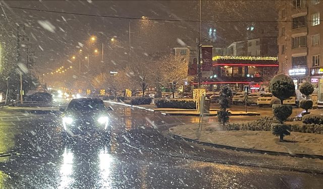 Bazı illerde kar yağışı etkili oldu