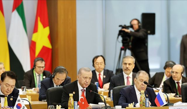 Cumhurbaşkanı Erdoğan G20 Zirvesi’nde bazı liderlerle bir araya geldi